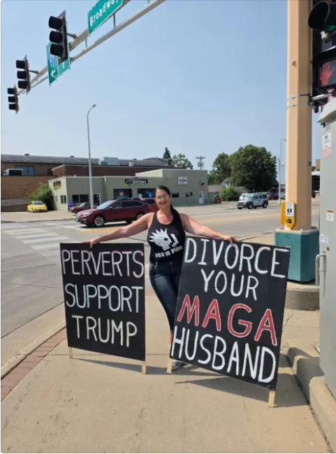 smc429's tweet photo. Sign, sign, everywhere a sign🎶 https://t.co/nu0SpVJ87C