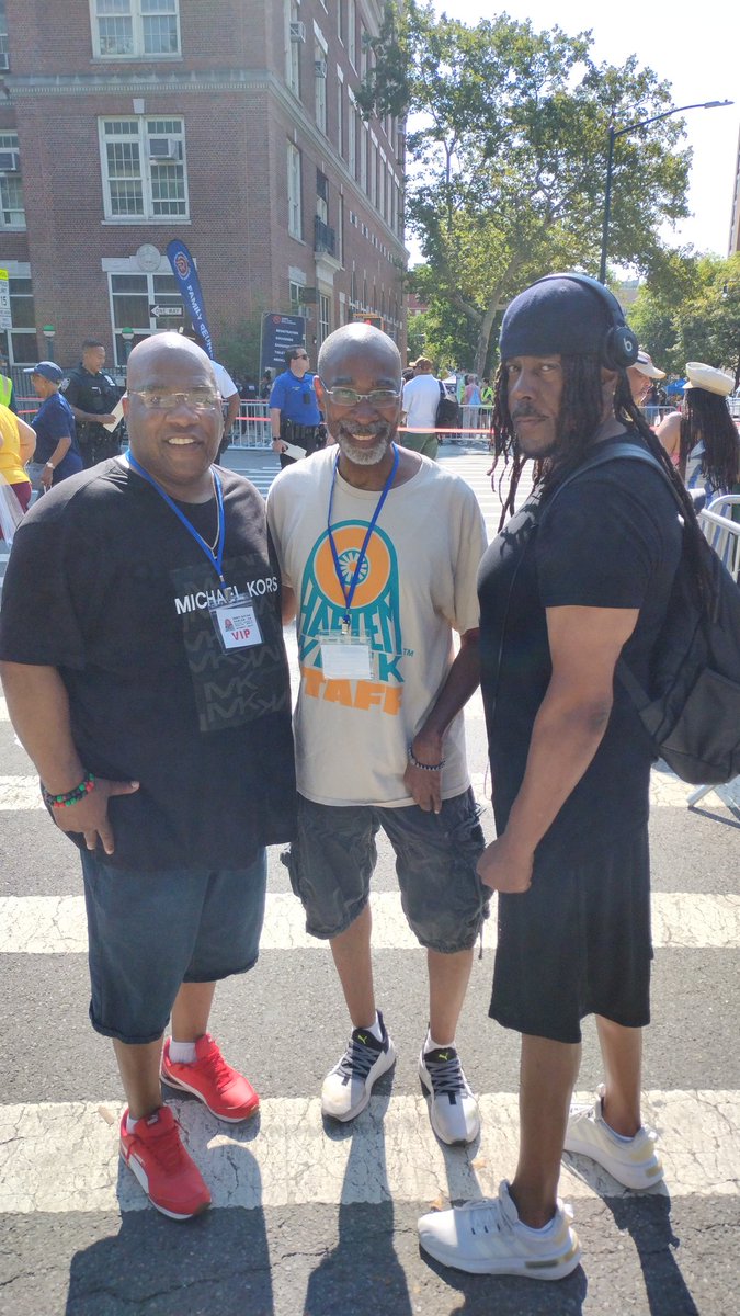 HipHopHoF's tweet photo. #HarlemWeek!A Good Saturday in Harlem with Family! Good to See Community Coming Together as One! 🙏🏾👑💙 #PercySutton5KRun 
#HarlemChamber 
@HipHopHoF

Ms. #KeishaSuttonJames fr Deputy Manhattan Borough Prez &amp; G-Daughter of #PercySutton, #GhanaChiefTony, #Marko, #EasyAD &amp; #SirJT https://t.co/1ZkDy4pUno