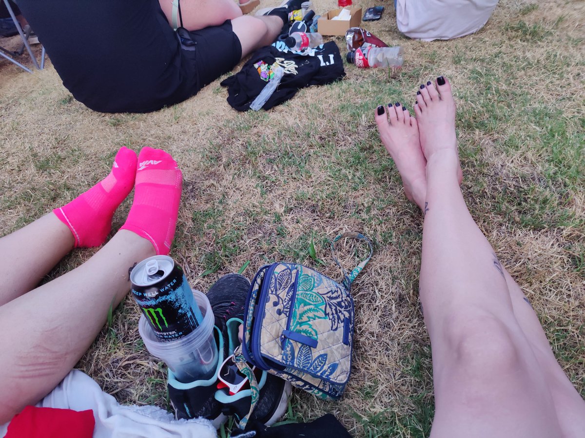Tasty_Tiffani's tweet photo. #ConcertFeet   with my girls .
what a blast https://t.co/p0JJg4rFVc