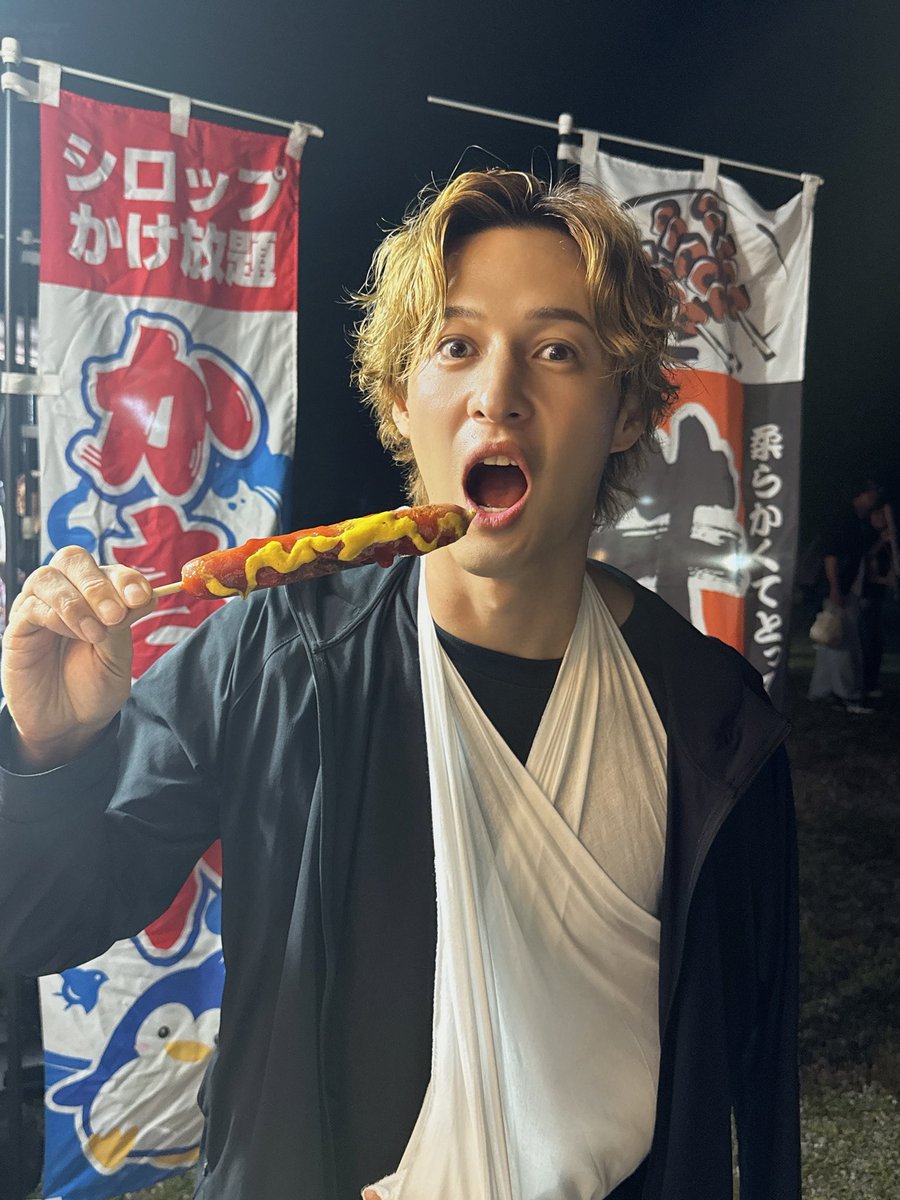 makoto_matsuri's tweet photo. 阿智村にて「STARRY NIGHT FES 2026」にお越しくださった皆さんありがとうございました！

途中凄い雨で終止も覚悟したけど無事にLIVEも出来て星も見てれたし良かった^ ^
みんなの思いが空に届いたんだね🥰

星が見れて忙しい中での素敵な時間になりました✨ https://t.co/I6TyZkZqr3