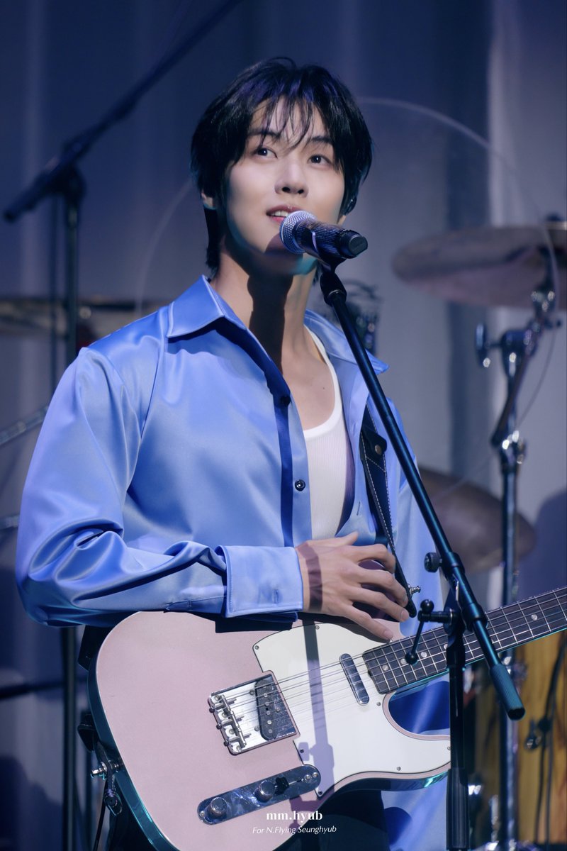 mm_hyub's tweet photo. 260731 &amp;Con5: into REM in Seoul Day1

💙
#이승협 #李承協 #LeeSeungHyub 
#NFlying #엔플라잉 https://t.co/HfklSaS2NB