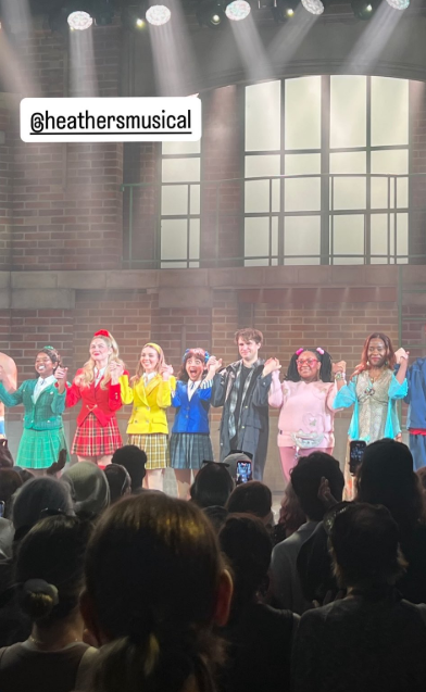Sunpiso's tweet photo. I litterally just watched heathers for the first time this is so awesome https://t.co/GP6oNn7k76