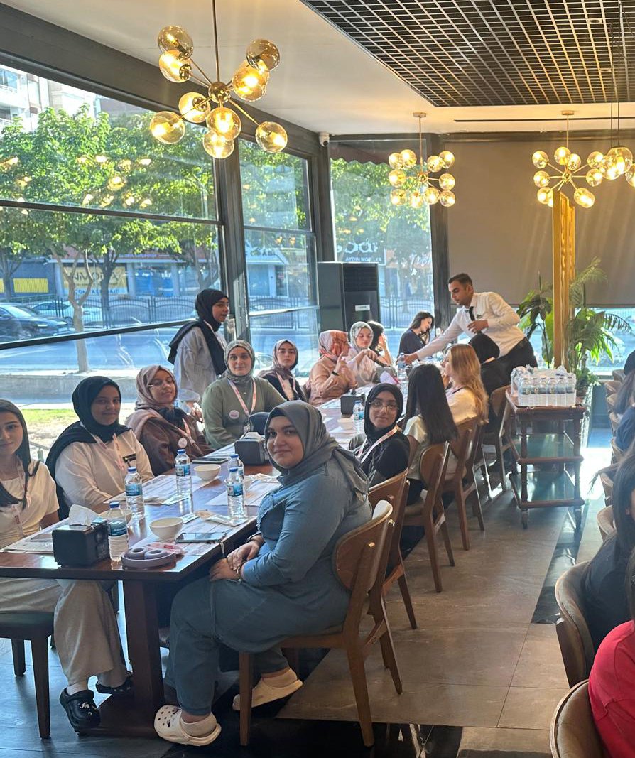 haticekubrafen's tweet photo. Çanakkale Gezisi
Gençlik ve Spor İl Müdürlüğü ile birlikte yürüttüğümüz çalışma kapsamında bugün öğrencilerimizi, tarihimizin en önemli destanlarından birinin yazıldığı Çanakkale’ye uğurladık
Rabbimizden hayırlı, verimli ve güzel hatıralarla dolu bir gezi nasip etmesini diliyoruz https://t.co/MpF0mqtD81