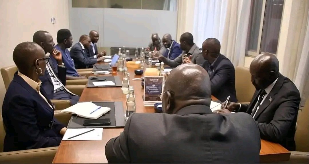 de_journo's tweet photo. ICT Minister Ateny Wek leads government delegation to Nairobi for bilateral talks on energy sector

A government delegation, led by the Minister of Information, Communication Technology and Postal Services, Ateny Wek Ateny, is in Nairobi, Kenya ahead of Monday’s meetings

 | SSBC https://t.co/I2ThMNscm2