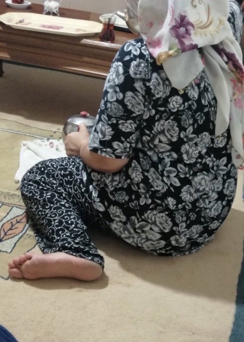MURATM1023's tweet photo. Böyle orosbu fahişe kahpe kaltak kaşar sürtük kevaşe milf mature olgun yaşlı hatunlara bayılıyorum azdırıyorlar beni oooohhhh https://t.co/fYy4FMOwJY
