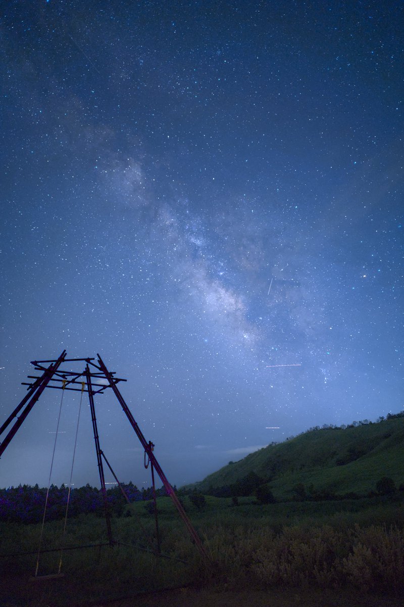 roroku02's tweet photo. 今日一日中昨日撮った写真の現像処理してるんやけどマジでソフトの扱い方が分からんｗ
1枚目がdarktable、2枚目がNX Studio

darktableはしっかりノイズリダクション効いてくれるけど、NXは全然効かない。けど色味はNXが良い。
どっちも絶妙にかゆいところに手が届かない… https://t.co/yujjC7mo5d