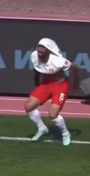 TimsAbd's tweet photo. @_BeFootball Il a perdu tellement d’aura ici 😭 https://t.co/EdtcZmslxr