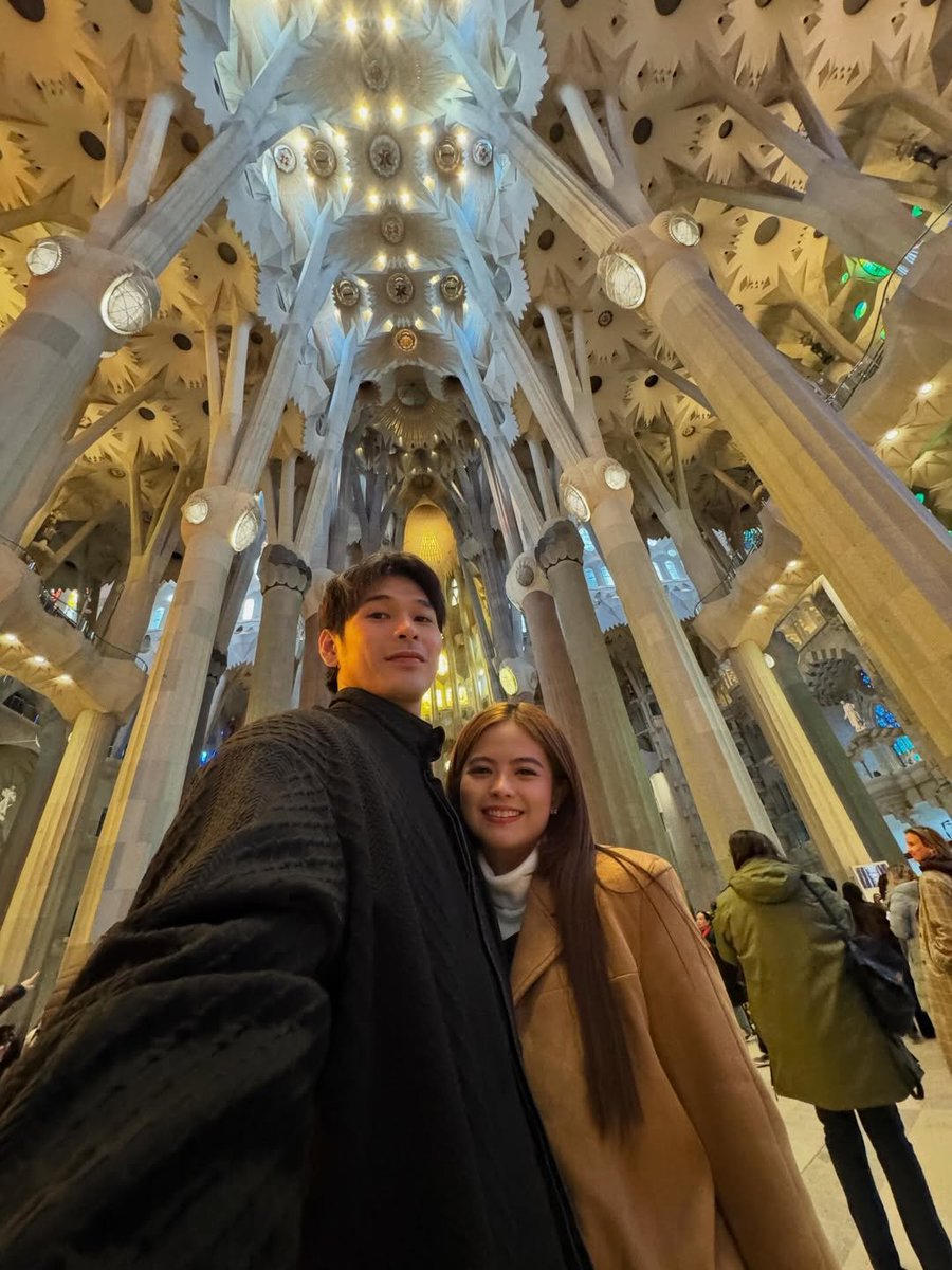 jsheartstopper's tweet photo. I really miss the Spain era 🥺 https://t.co/XqVc3QcJ3D