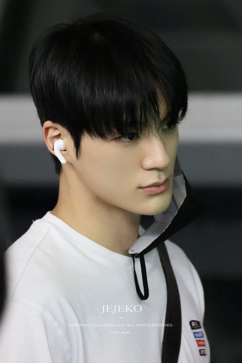 JEJEKO_o423's tweet photo. 260809 BKK🛫

#제노 #JENO #ジェノ
#NCTDREAM #NCT https://t.co/OTvTHaFJJU