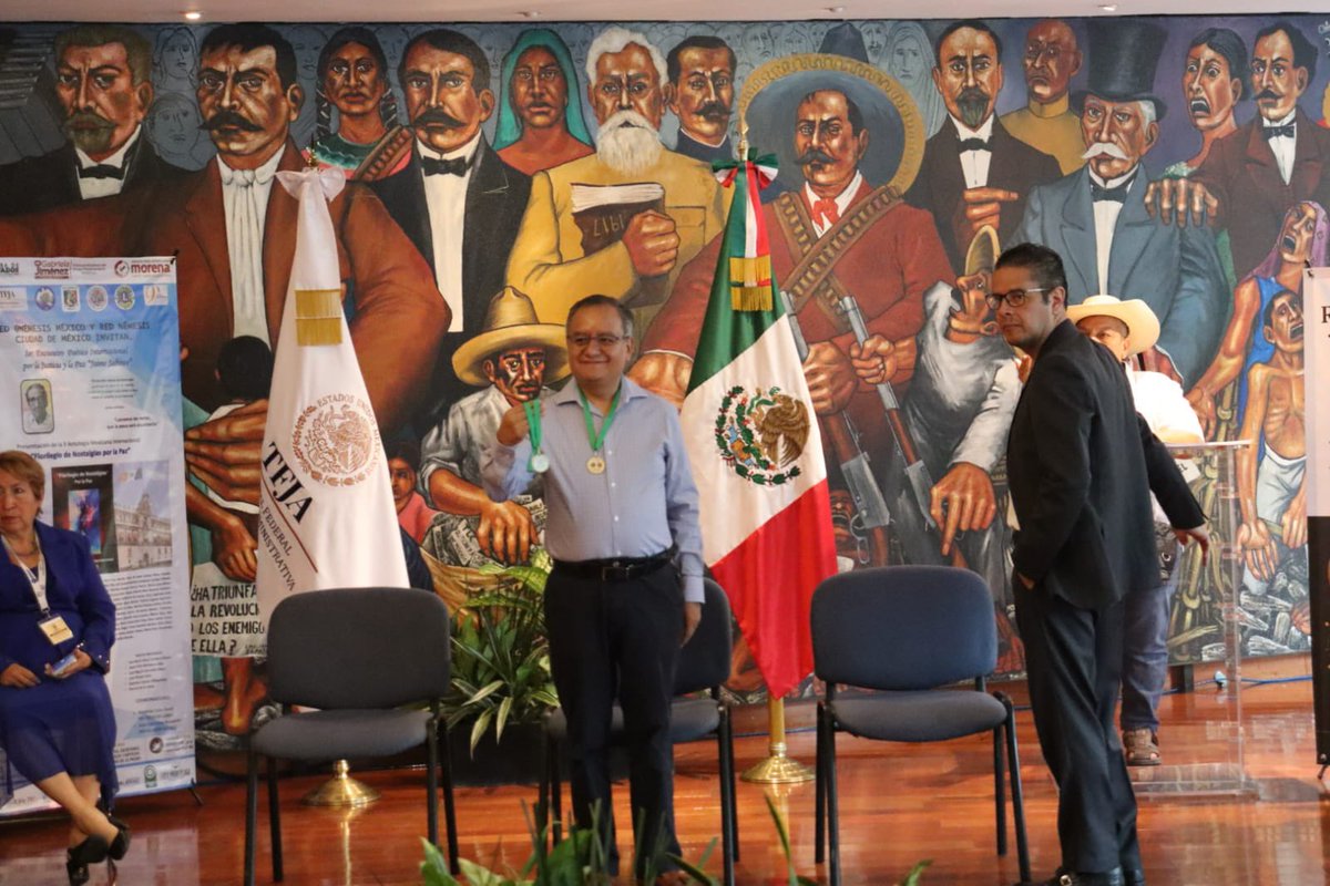 TFJAMexico's tweet photo. Gracias a la #RedNémesis, alianza de poetas, escritores, músicos y artistas plásticos de más de 15 países, porque através de su Encuentro Internacional por la Justicia y la Paz #JaimeSabines sigue tendiendo puentes de fraternidad entre las naciones.
Esta vez #México fue el anfitrión y al #TFJA le correspondió albergar la clausura de este significativo evento que se celebró en el marco del primer centenario del natalicio del ilustre poeta chiapaneco.
Agradecemos al Mag. Eduardo Santillán Pérez; Mtro. Juan Contreras. Coordinador Nacional de Red en México; Mtro. Abelardo Luna David. Coordinador en la CDMX; Mag. Lázaro Tenorio Godínez su entusiamo y colaboración para llevar a buen puerto este significativo acto donde también se entregó la Medalla Gran Premio Cuauhtemoc de Literatura y las Artes al Mag. Presidente José Ramón Amieva Gálvez.  

#90AñosDelTFJA