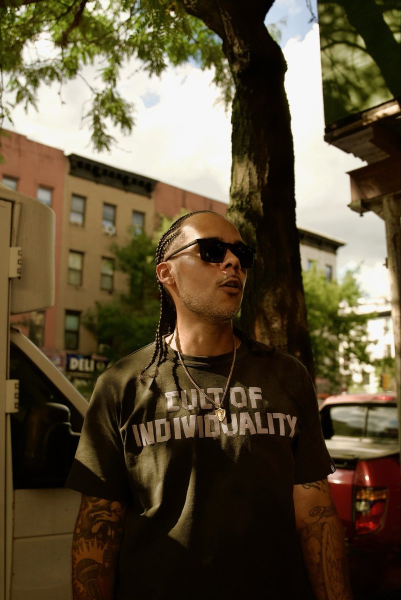 UFOFev's tweet photo. SUMMERTIME IN EL BARRIO. 🗽 https://t.co/u9yTkh7aCq