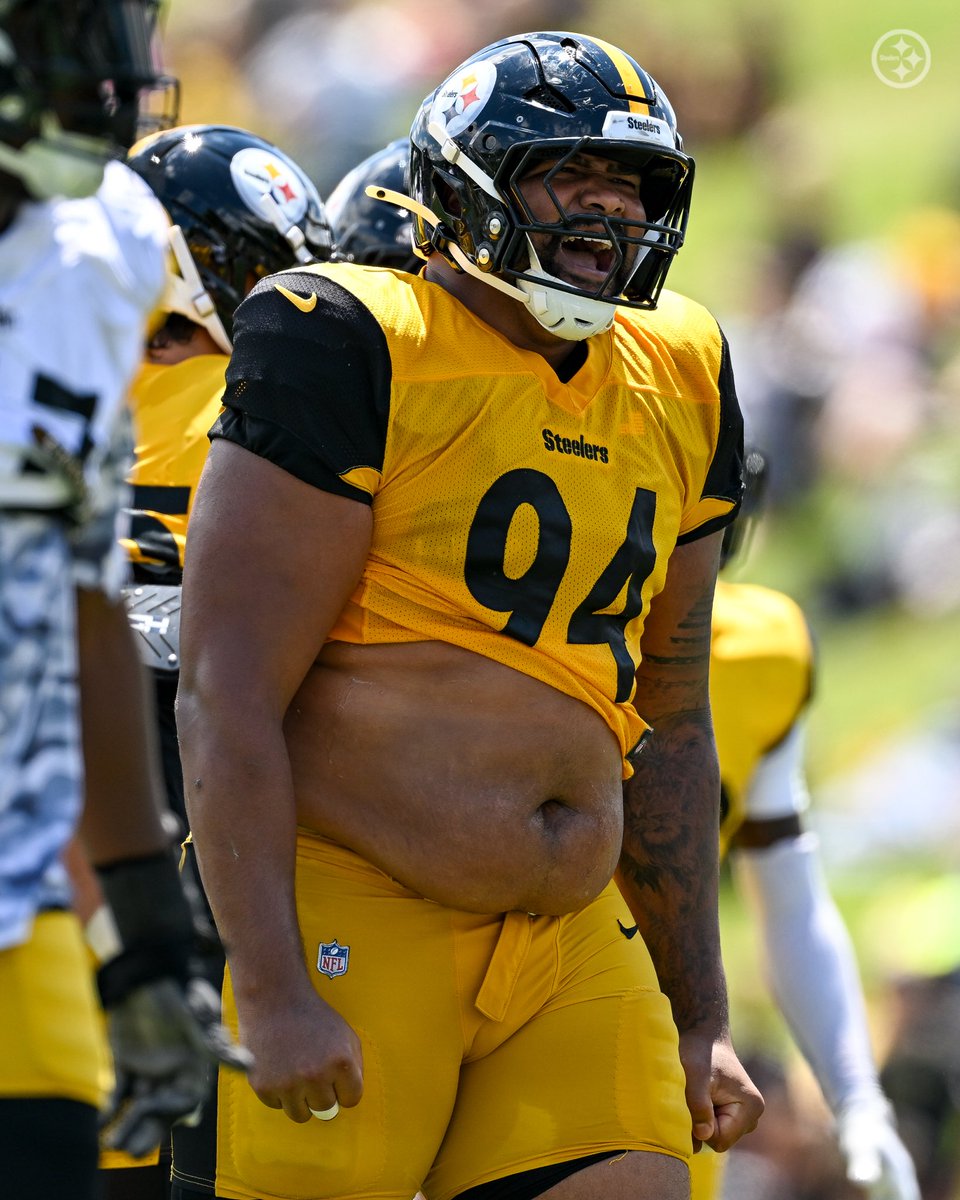 steelers's tweet photo. Week ✌️

@Acrisure | More 📸: https://t.co/r8qbrysE0z https://t.co/fDyR2WvwB6