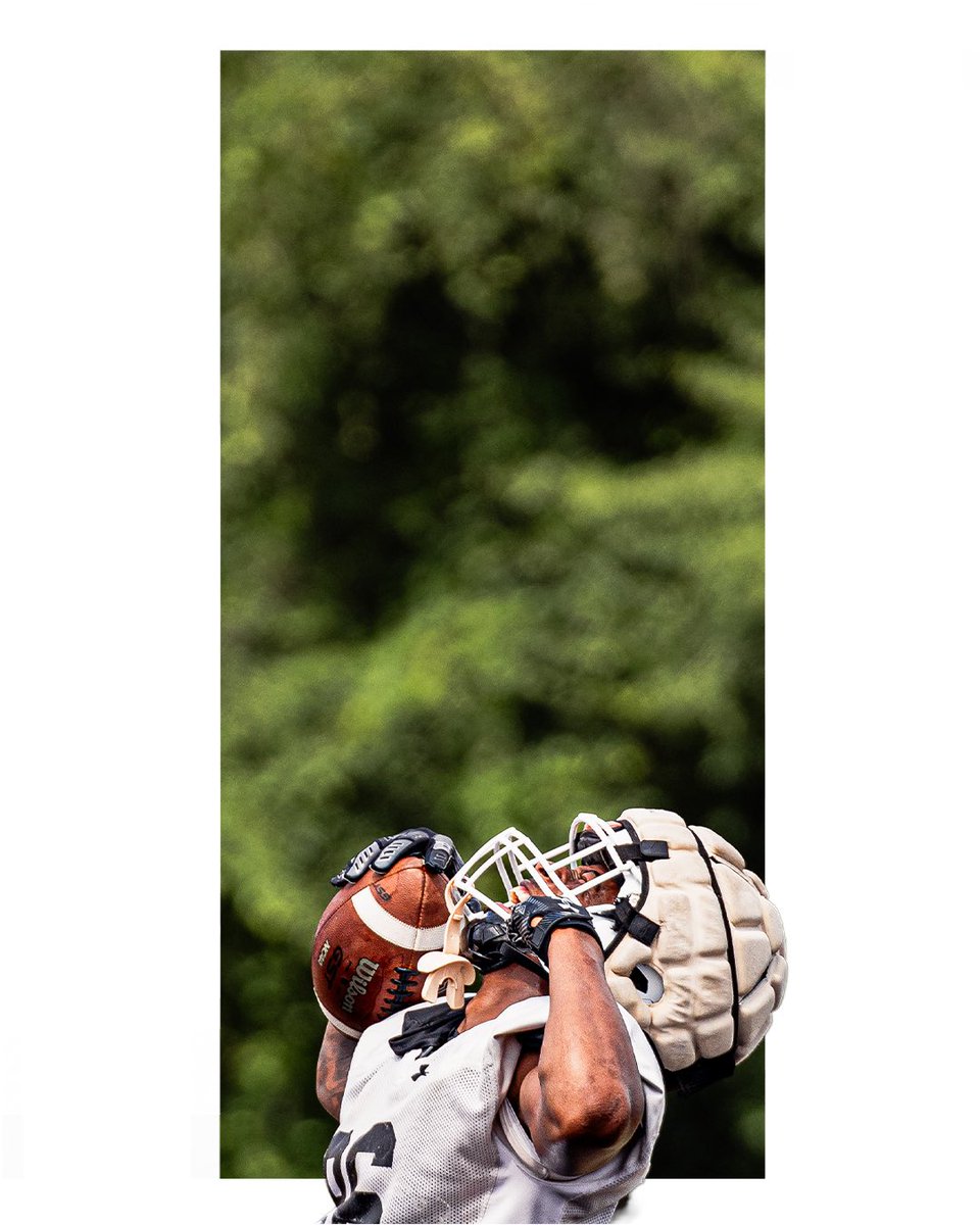 GoCamelsFB's tweet photo. Scrimmage No. 1 frames 📸

#FightAsONE | #RollHumps 🐪🏈 https://t.co/VCebn12EnL