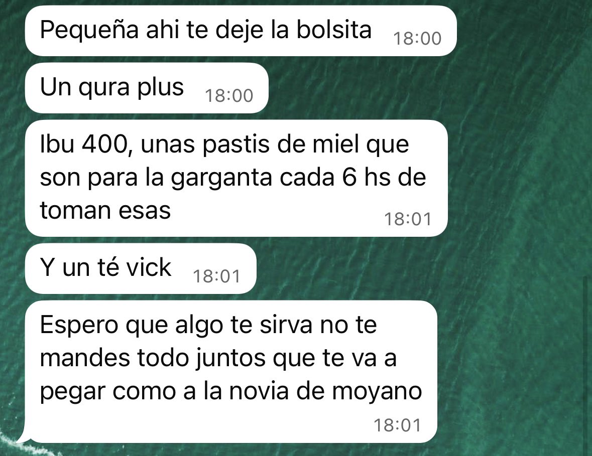 hijadelacrisis's tweet photo. mi vecina que es un amor le pedi ibuprofeno y pensó que estaba congestionada. agos te amo como te explico que ayer chupe como si no existiese un mañana (el último mensaje es una puta genia) https://t.co/uS5dKmS2zt