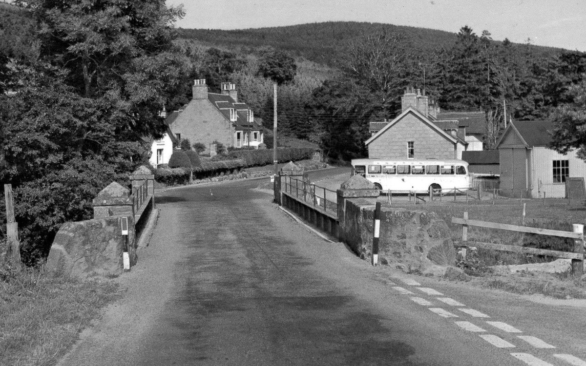 tourscotland's tweet photo. Old Tour #Scotland #Ancestry Travel Visit #Genealogy #Scottish Family #History Blog #photography of cottages and bus in #Bellabeg, #Aberdeenshire. Bellabeg is located on the north side of the River Don opposite the village of Strathdon https://t.co/K0XmSh7LCX https://t.co/cVMEALrFVF
