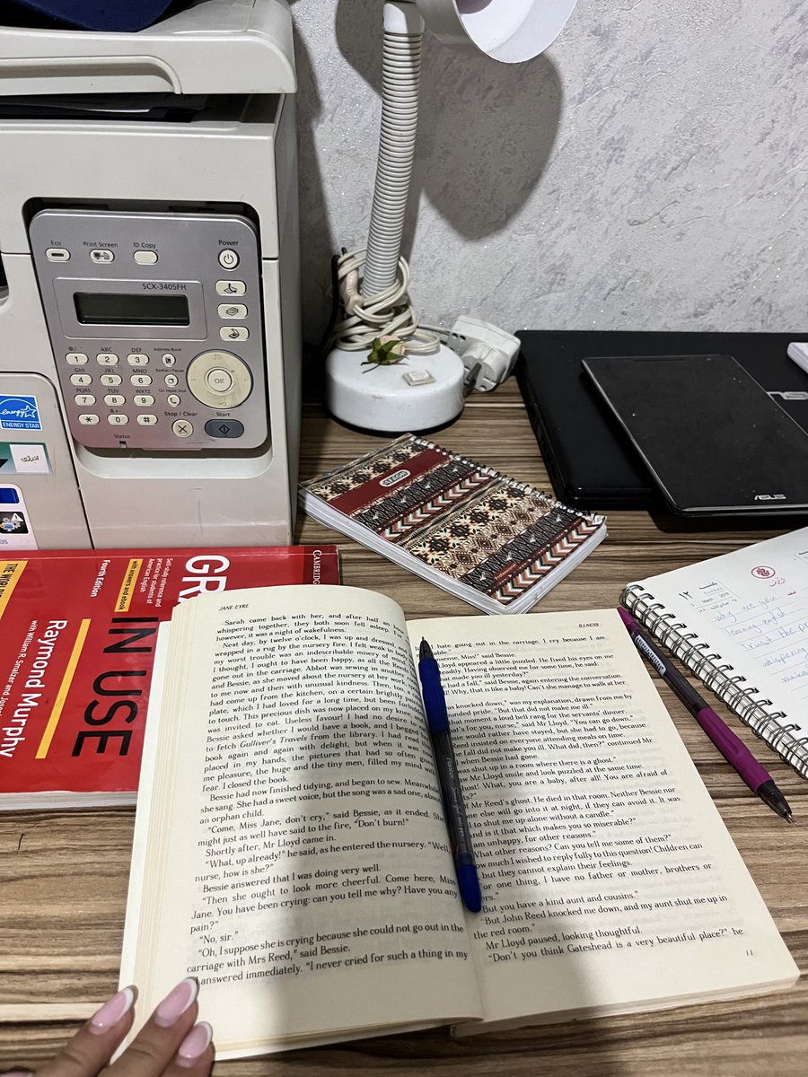 _titifn_'s tweet photo. سگ دو عالمم اگر این بار زبان خوندنو رها منم روز شونزدهم✅
امشب هم با همه سختیاش با reading به پایان رسید من خوندم چت جی پی تی جونم اشکالامو گفت🙄 https://t.co/fTnfALWeze