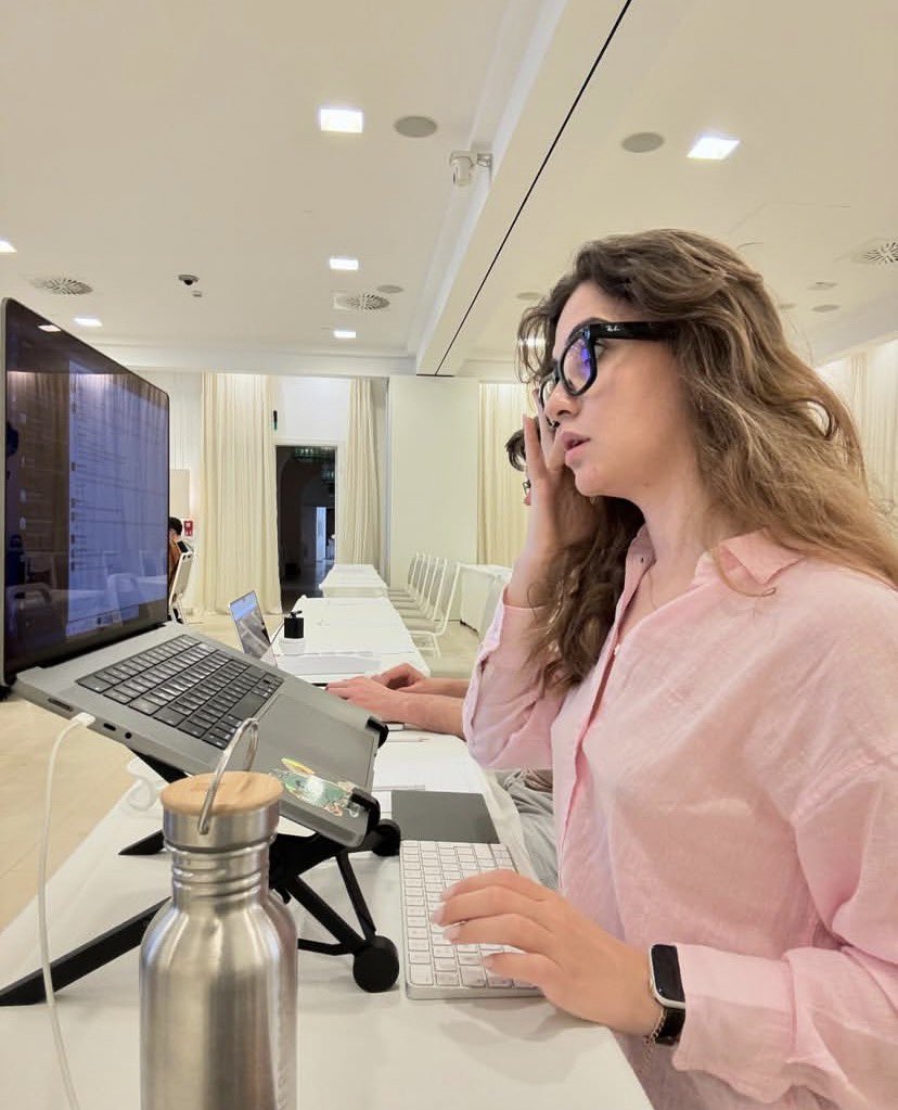 EllaCoding's tweet photo. Gooood Afternoon ETHALY ❤️☀️🥰

Such a great experience and its only the first day of the best hacker house you've ever heard 👩🏻‍💻

#Ellacoding https://t.co/I8sH0AEF0C