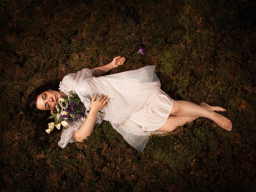 jodiiiam's tweet photo. In the frame, the dear artist Negin
Photo by @jodiiiam https://t.co/4ORI1H5Byd