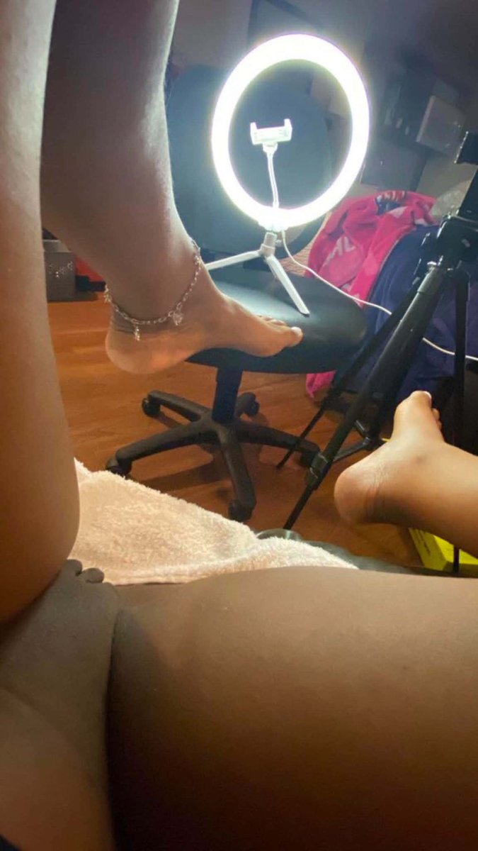PrettyWawa1l's tweet photo. @Mistress_Mel23 Ugh who up and want to watch me on FaceTime ? 5012185073 text me … and who up for meetup? Need my Pussy fucked good😩😩 dm my number https://t.co/DIA6rJsroA