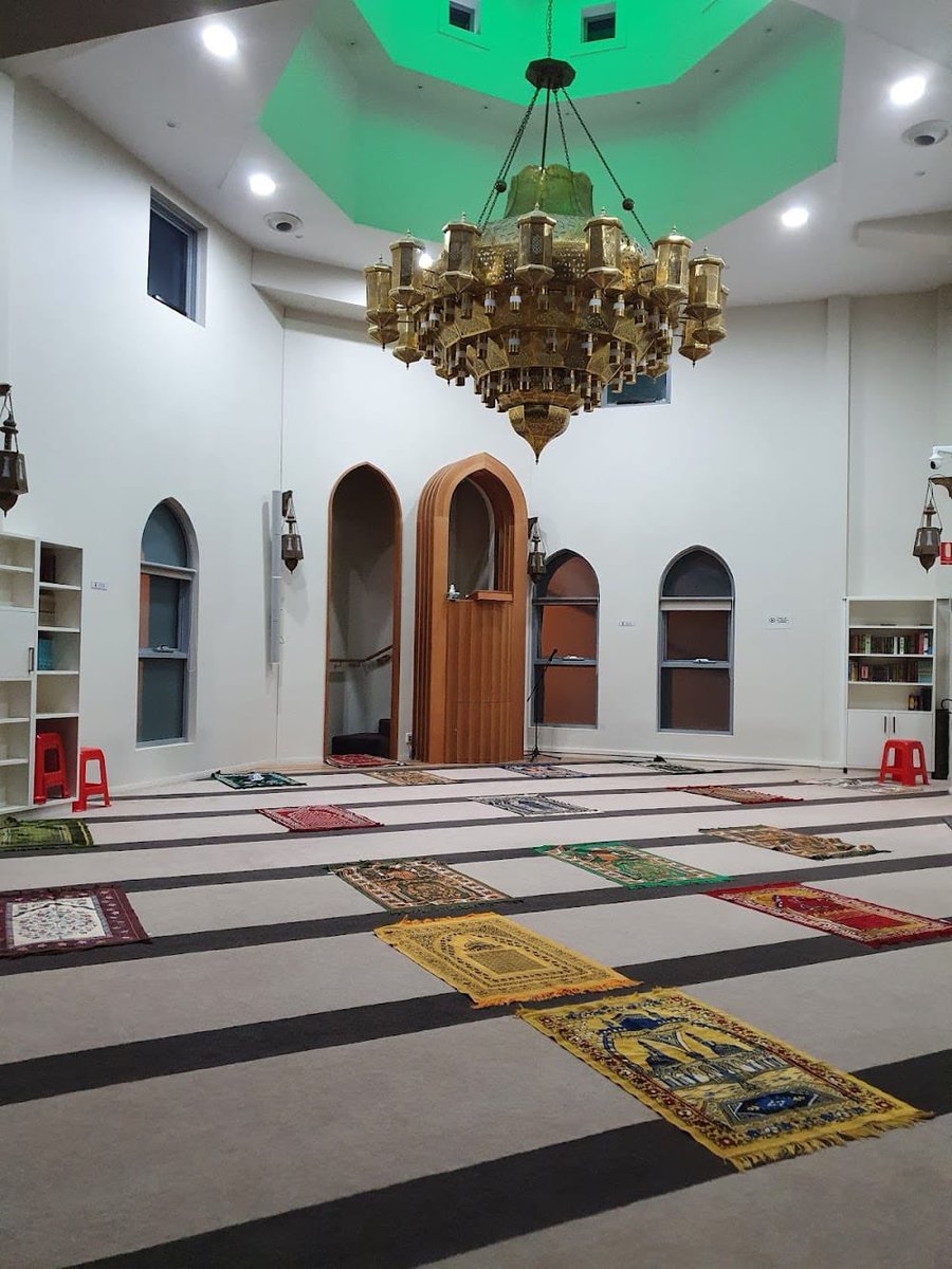 MeeRebus11's tweet photo. 🔳 MASJID DARUL IMAAN, ARNCLIFFE, AUSTRALIA
Masjid ini diasaskan oleh seorang pendakwah dari Terengganu, Allahyarham Ustaz Abdul Malek yg membeli tapak bekas gereja ini pada tahun 1998. Masjid ini kini dibawah pengurusan Islamic Malay Association of New South Wales. https://t.co/aPDHD8TT1Q