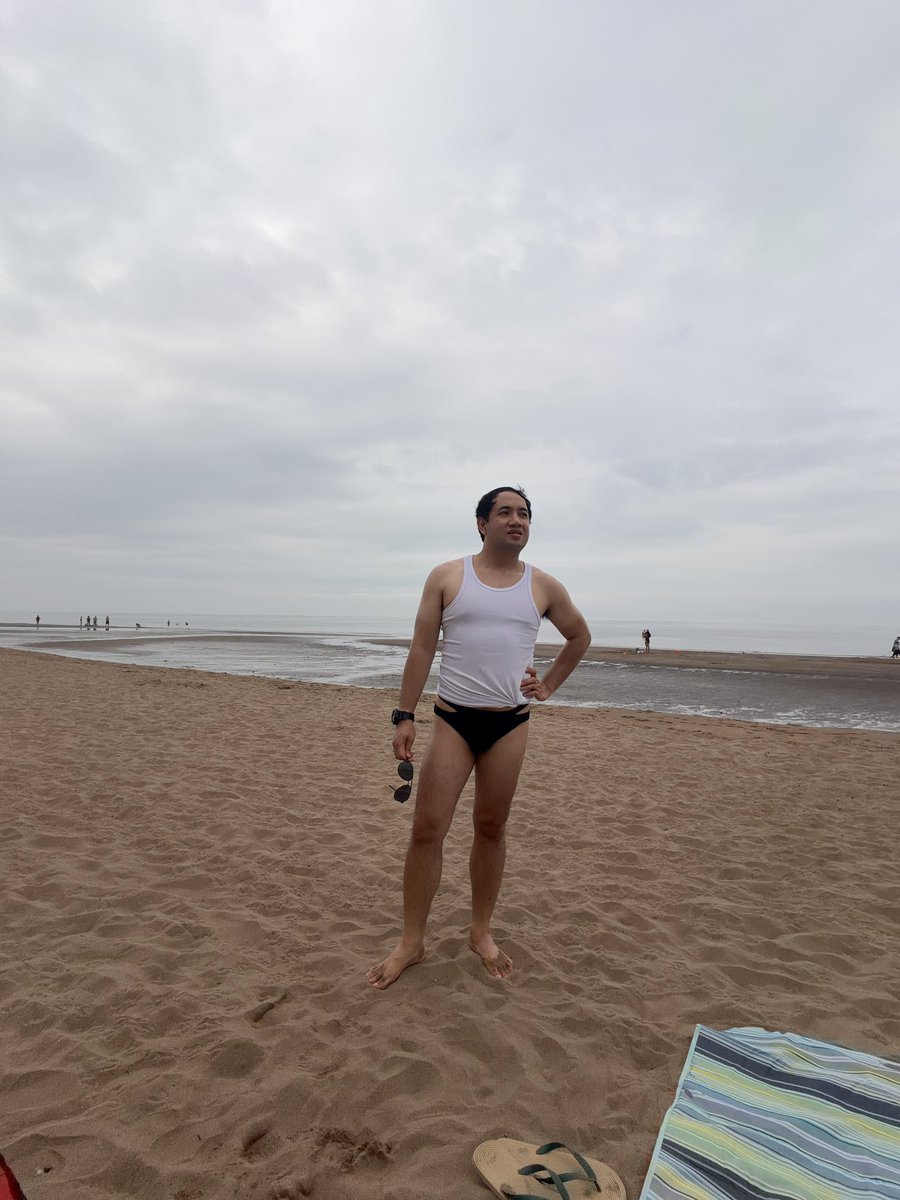 rozz_G12's tweet photo. #summer2026 #beach #weekendvibes https://t.co/6vOqvvQ8uo