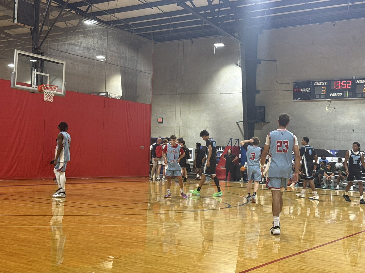 RossVDG14's tweet photo. Year 3️⃣ of being named the Southeast Regional Scout for @OTRHoops is in the books. Year 6️⃣ overall for scouting basketball has also concluded.

I watched over 250 games, featured over 400 players, and covered a total of 20 events in the last six months. 

I am excited for what the future has in store as there is nothing I enjoy more than promoting young players into chasing their dreams of playing collegiate basketball. 

Stay tuned for what is next in store as I continue to promote @SEHoopsReport and also stay tuned for more coverage as we get ready for the upcoming high school season.

#SoutheastRegionScout #SeeYouInTheGym #ExposureStartsHere