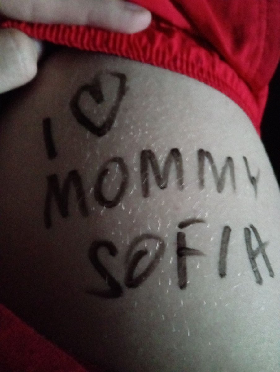 Grambrossio's tweet photo. Mommy @loaht__ owns both my body and brain
#MyBodyHerChoice
(Yes I know it is hairy but wax is fuckin expensive) https://t.co/pSwwZRw1eQ
