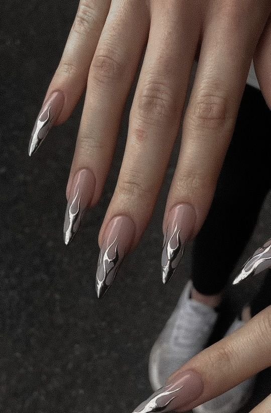 tz4rd0myn1k's tweet photo. how pinterest sees me

𖦹 phone case

𖦹 nail art

𖦹 accessory

𖦹 hair model https://t.co/ScjDKUfhl5