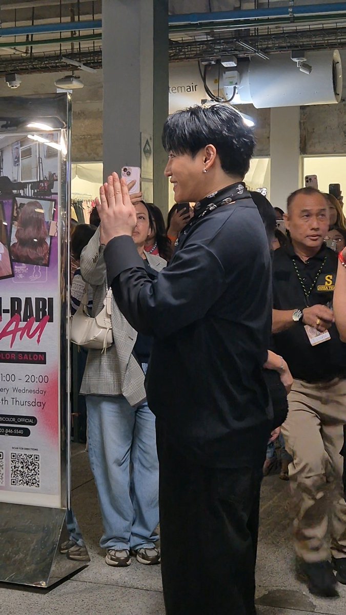 NemoooIsMe's tweet photo. บรรยากาศที่อบอุ่น กับ คูมอาทิตย์ที่สดใส
ผลิตมารับพลังจากนุชไปเก็บไว้ใช้เยอะๆเลยน้าา
ส่วนนุชก็มาเติมผลิตไปเต็มๆเหมือนกัน 🤗

#Peck_IGYFanmeet
#เป๊กผลิตโชค
#PeckPalitchoke https://t.co/xkKTXNEQmO