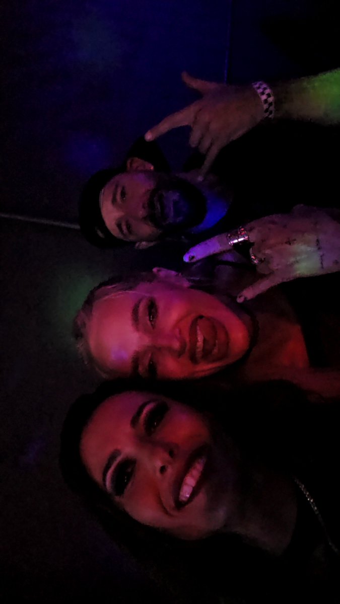 TradeSniperSara's tweet photo. Fun was had!
Lotta fun creating my aesthetic  🖤 
#EmoNight 
#TonightWillBeTheNight https://t.co/CC31IFkKFN