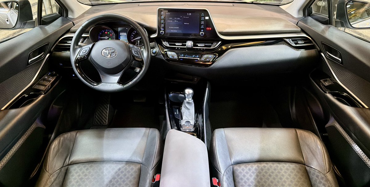 Auto_Elshafeey's tweet photo. #TOYOTA C-HR . TOP LINE
Wakil . Model:2021 . 33.000K.m
1 Years licenses . Like Zerooo
Mobile 01006787668 - 01060005440 https://t.co/uo7F3HBoxv