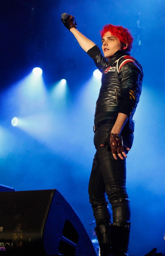 wolfftrappr's tweet photo. I think about short haired party poison so much https://t.co/AvKux2Lk5o