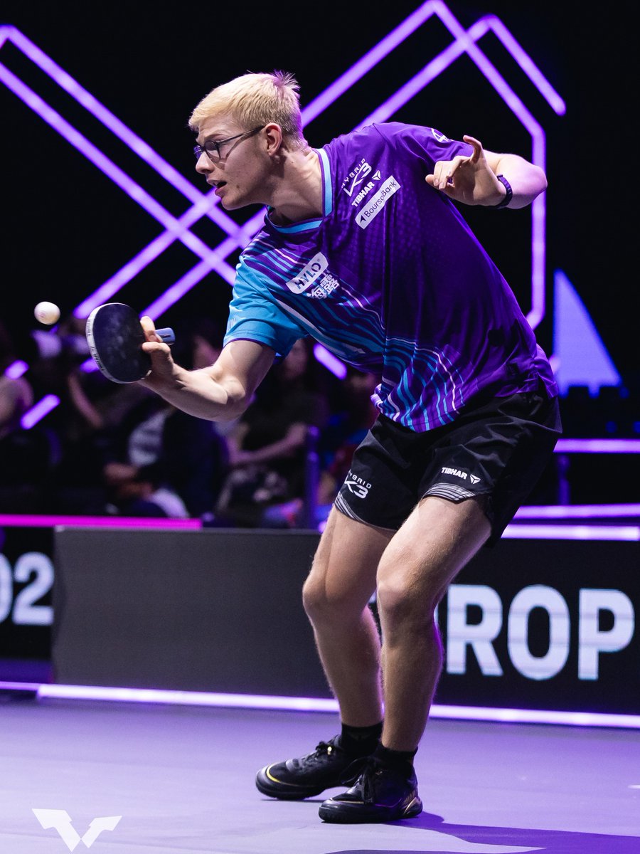 felixlebrun34's tweet photo. Déçu de perdre ce match face à Shinozuka

Je n’ai pas réussi à trouver les clés lors de cette rencontre et il a tout simplement été meilleur que moi aujourd’hui

Malheureusement, ça n’est pas passé cette fois-ci et c’est donc la fin de cette compétition au Japon 🇯🇵

Je suis déjà arrivé à Malmö pour une nouvelle compétition cette semaine 🇸🇪

Pas le temps de trop réfléchir, il faut repartir au combat, continuer d’avancer et tout donner dans cette période chargée de compétitions 💪🔥

 📸 @WTTGlobal 

#TeamLebrun