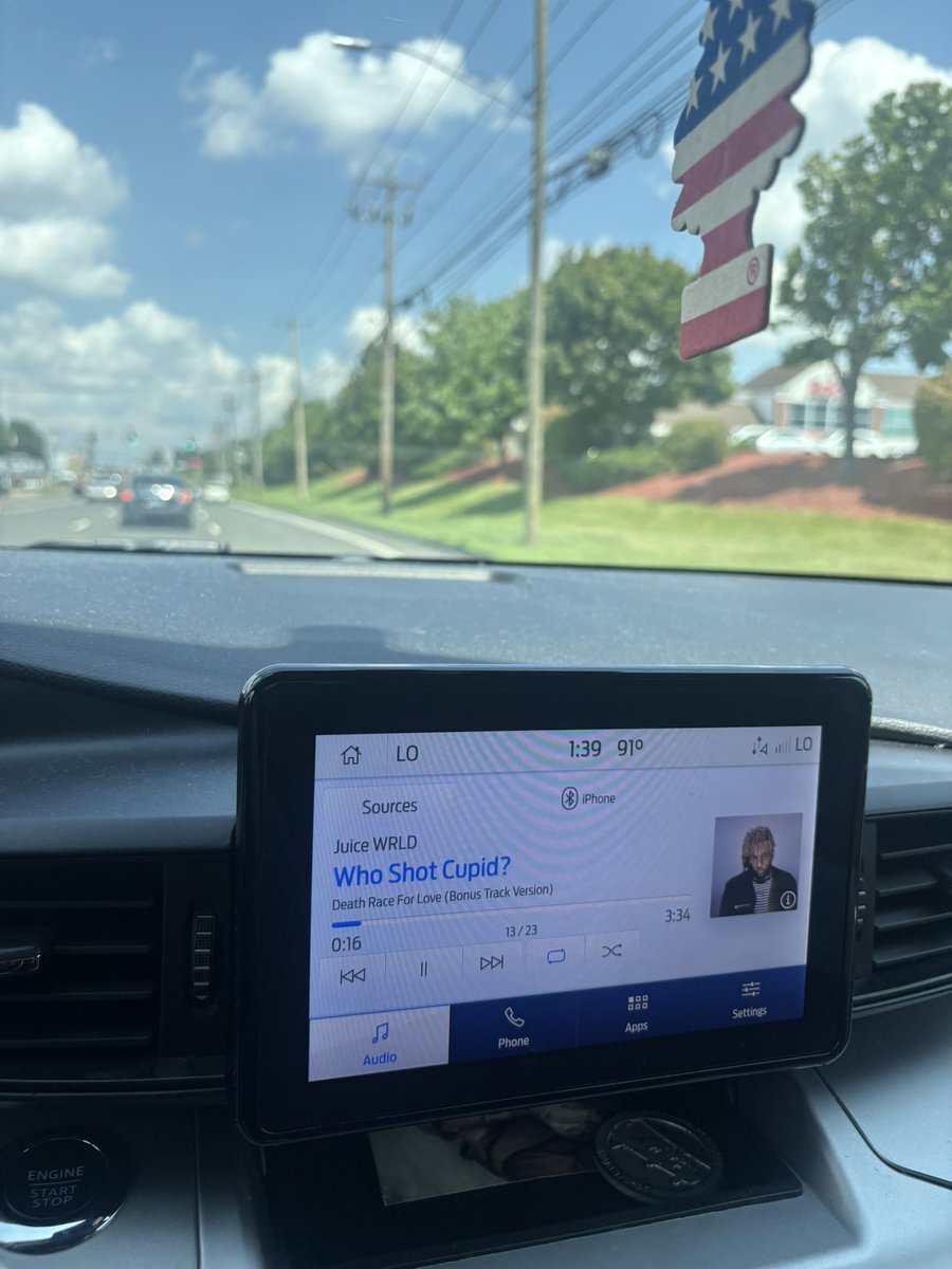 selxo95's tweet photo. I miss hearing new juice wrld music )’: https://t.co/yZSQ2esJRV