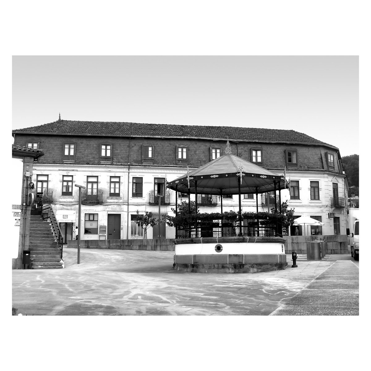 salmartins's tweet photo. Algures numa cidade portuguesa. https://t.co/Znjle7XrAh
