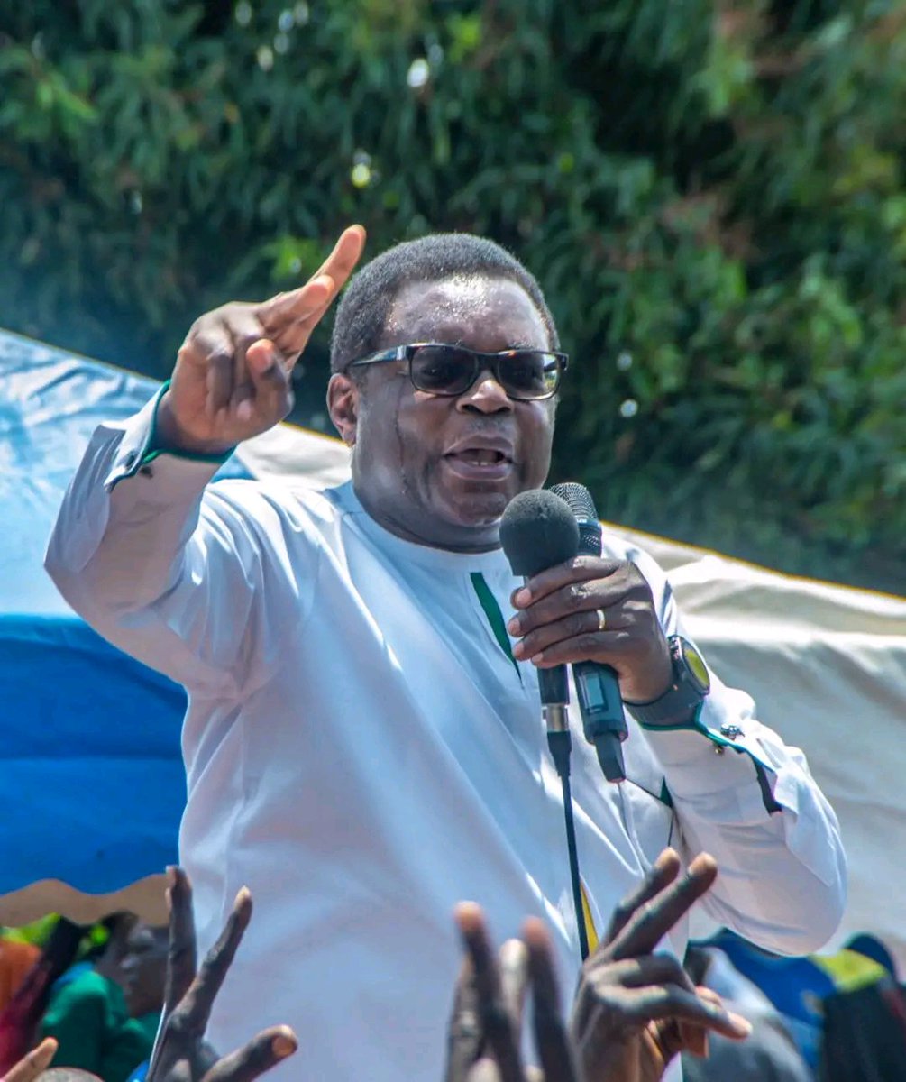Davidkenya_'s tweet photo. Kenneth Lusaka bado hujatoa jasho. Kupinga sifuna ni kama kusimamisha train in full speed. https://t.co/yuFRCbNzBo