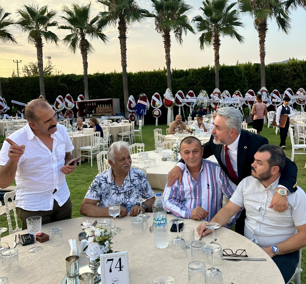denizkaratas07's tweet photo. 📍Denizli
İYİ Parti Genel Başkanımız Sayın Müsavat Dervişoğlu’nun katılımıyla, Genel Başkan Yardımcımız ve Denizli Milletvekilimiz Sayın Yasin Öztürk’ün kıymetli kızı Sayın Kevser İrem Öztürk’ün düğün merasimine katıldık.

Kevser & Harun çiftimize bir ömür boyu mutluluklar diliyor, kıymetli ailelerine hayırlı olsun dileklerimizi iletiyoruz. 💐

#İYİParti #MüsavatDervişoğlu #YasinÖztürk #Denizli #KevserİremÖztürk #Mutluluklar #HayırlıOlsun #Düğün @MDervisogluTR