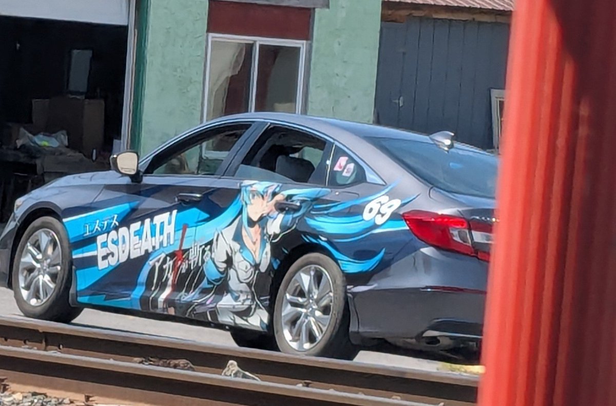 ShiftyGamer7854's tweet photo. I'd just like to share this I saw this about a year ago and forgot to post but

Miku car https://t.co/XdMwi5lQfN