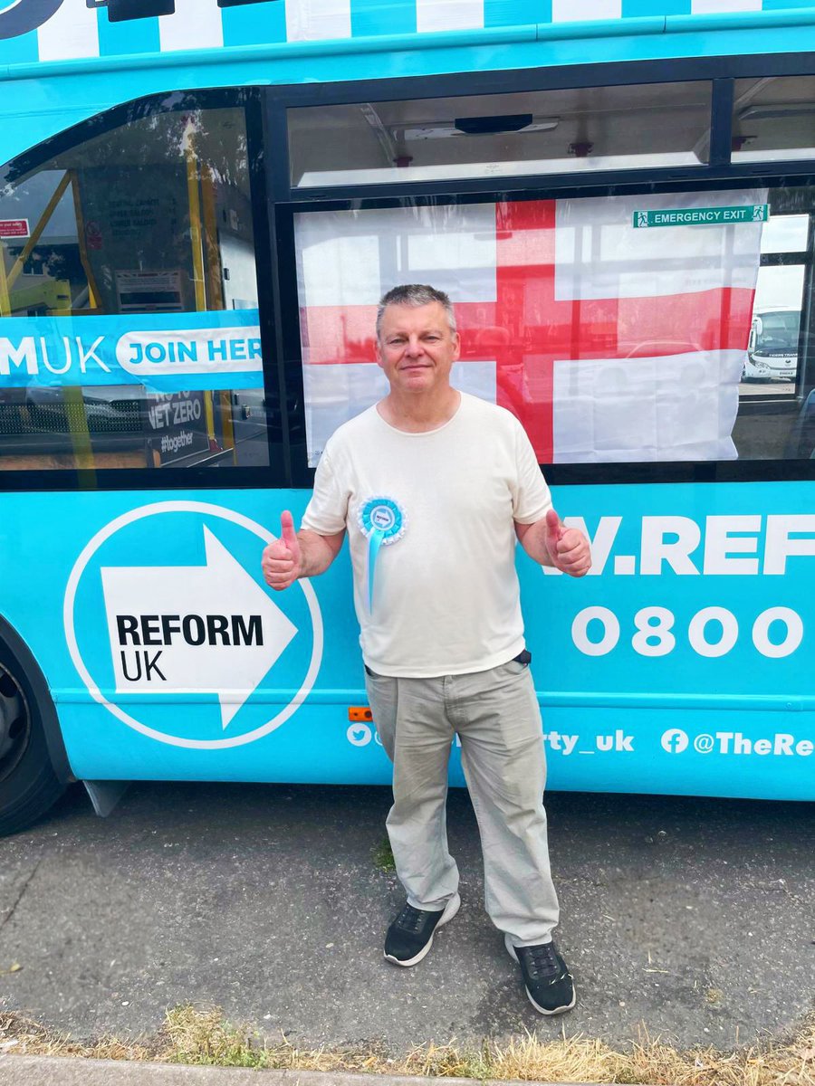 ReformUKWatford's tweet photo. WATFORD STANDS WITH NIGEL. ๐ฌ๐ง
Reform UK Watford Chairman Mark Dixon with @Nigel_Farage on the campaign trail in Clacton!
Proud to stand alongside Reformers across the country fighting for real change. ๐
@reformparty_uk #ReformUK #NigelFarage #ImWithNigel #Clacton https://t.co/KVxK5SlgCr
