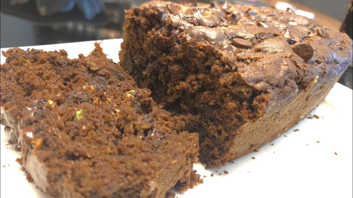 horneando's tweet photo. #panquedechocolate #postresaludable #recetasfaciles

https://t.co/qxYCwknK3N

Nuevo video en nuestro canal de youtube, un esponjoso, suave y mega delicioso panqué de chocolate 🍫 con... calabaza 🥒, muy fácil y nadie notará que tiene calabaza  🤫, no te lo puedes perder 😋 https://t.co/Z4V3PqWI28