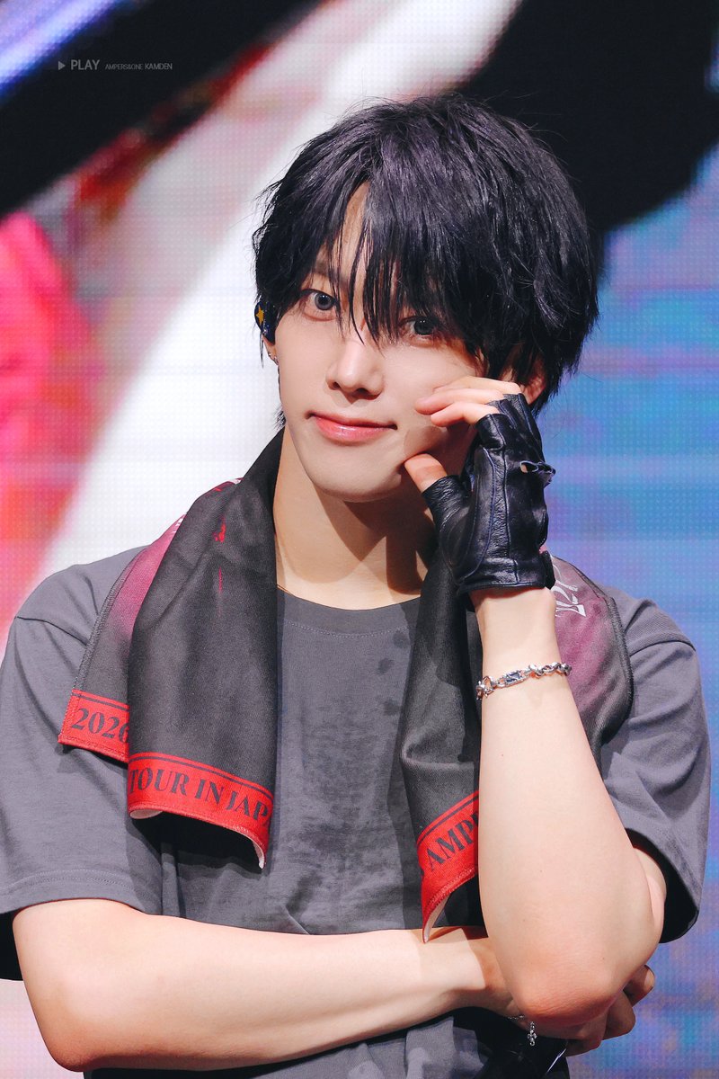 play_nkd's tweet photo. 260809 ‘Born To Define’ IN OSAKA
#앰퍼샌드원 #AMPERSANDONE
#나캠든 #나두빈 #KAMDEN https://t.co/gYn3sKzbHJ