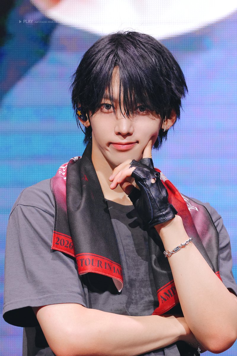 play_nkd's tweet photo. 260809 ‘Born To Define’ IN OSAKA
#앰퍼샌드원 #AMPERSANDONE
#나캠든 #나두빈 #KAMDEN https://t.co/gYn3sKzbHJ
