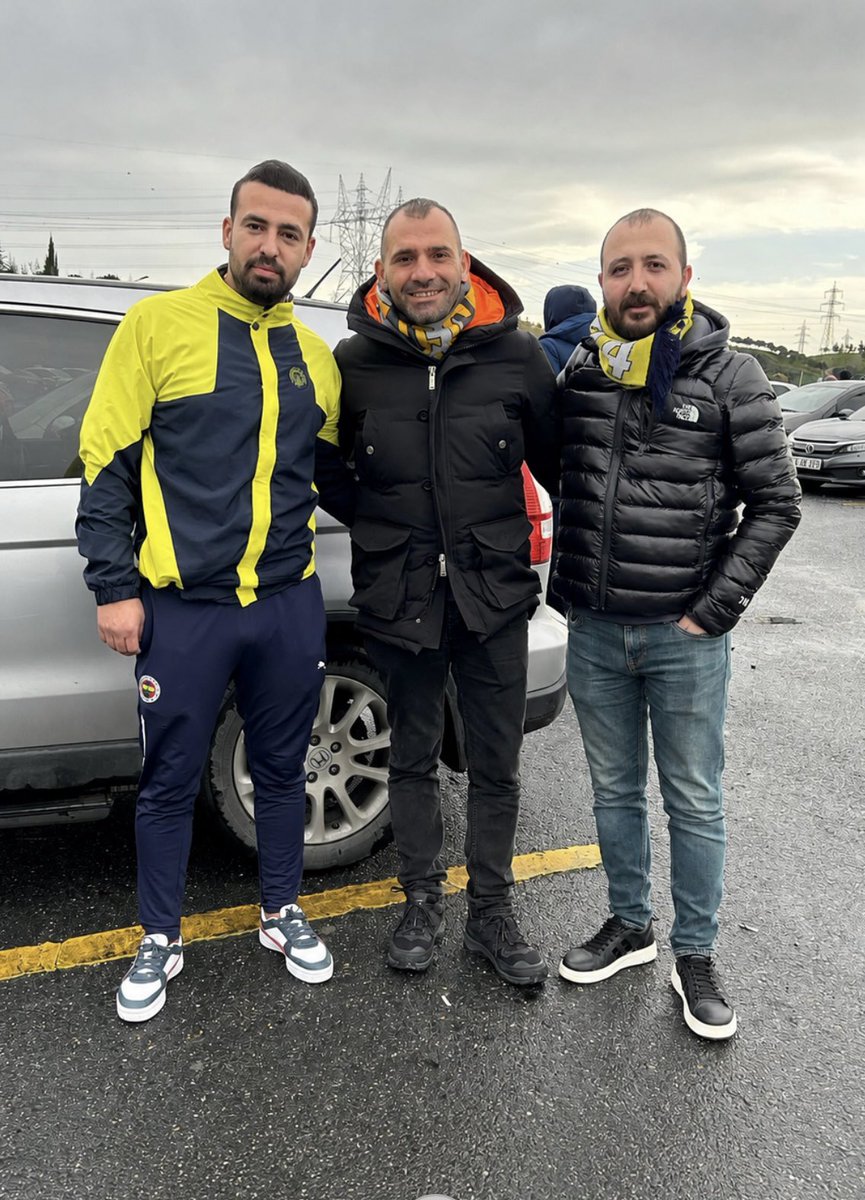 SercanEserr's tweet photo. örgütle işi olmaz hacı hocayı tanımaz Kardeşlerini yolda bırakmaz . Biz senden razıyız Abi @VolkanYucesan https://t.co/J9zFlBTlou
