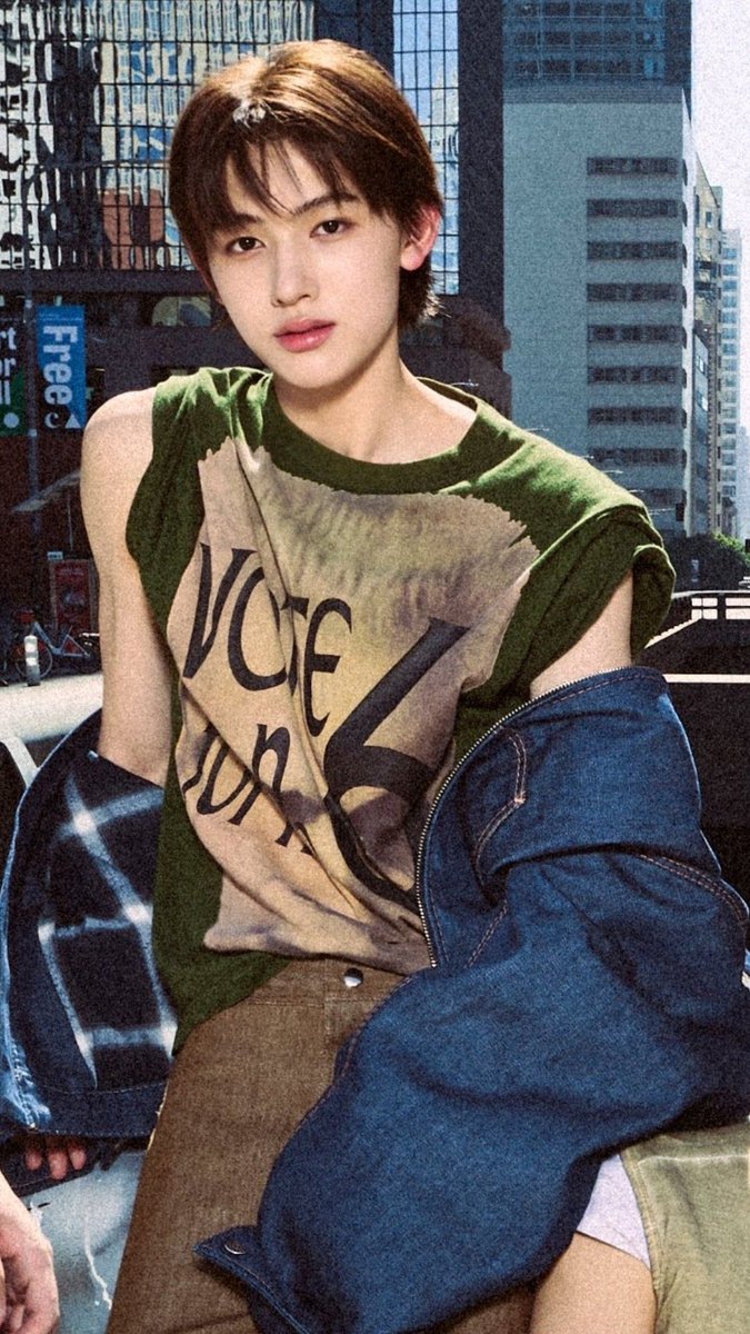 oc8mk's tweet photo. ㅆㅂ이거진짜뭐 뭐냐? 아니.. 엄잔디? https://t.co/6W1DUaDne0