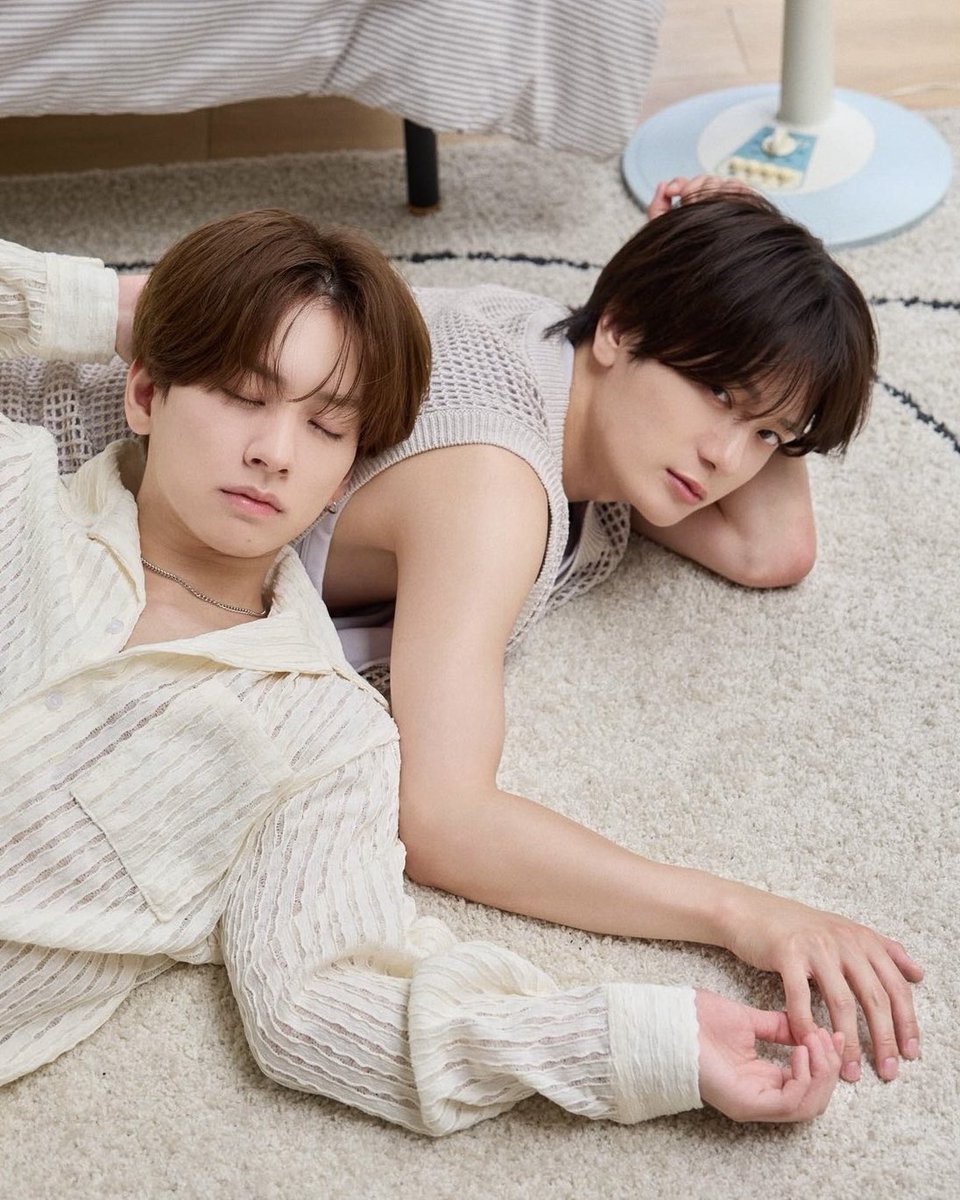 hubboyslove's tweet photo. Vão casar! Kaito disse que recebeu uma mensagem de Yusuke dizendo que quer se mudar pro mesmo lugar que ele. #KaiYu

“Hoje recebi uma mensagem do Yusuke, ele quer se mudar para o mesmo condomínio que eu. E não é brincadeira. Ele realmente está pensando seriamente nisso. Isso não é gostar demais de mim?”