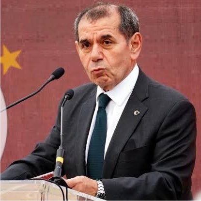 ContextOfGALA's tweet photo. 🟡🔴 Galatasaray taraftarı, Dursun Özbek yönetimini istifaya çağırıyor...👋 https://t.co/DGkYGgDEm4