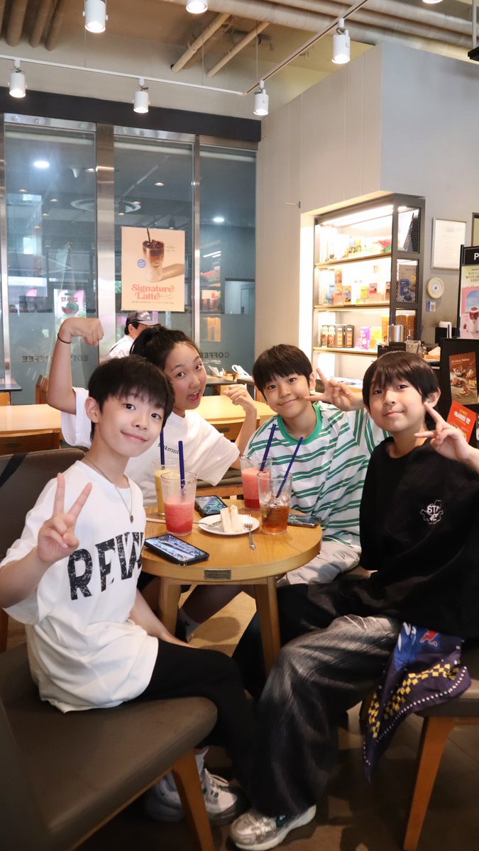wwwDUCK9com's tweet photo. 0809 더럼 재개장 타래 

thx to 오션 보호자님(❤️) https://t.co/xKHDzdHcqP