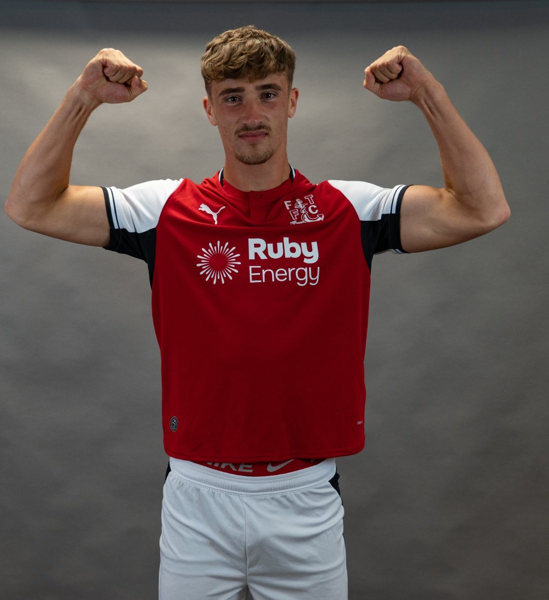 thatguyfromHR's tweet photo. Fittie 🥵 https://t.co/FkTCdfRhUv