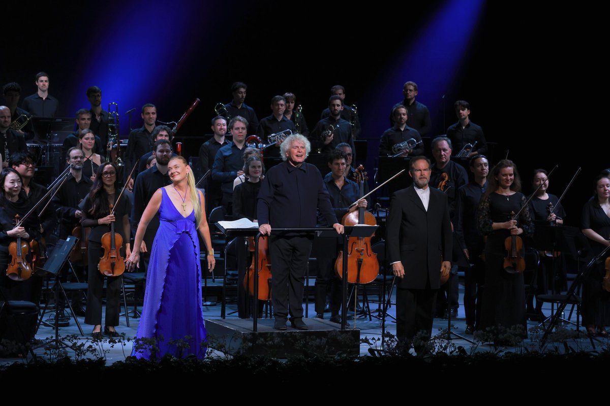 GeraldFinley's tweet photo. The official photos from @VerbierFestival of our Bluebeard's Castle performance with Magdalena Kožená, Sir Simon Rattle  and the Verbier Festival Chamber Orchestra available on @medicitv 
Photos: Anne du Chastel
Plus a few personal backstage photos too! https://t.co/VULnG6yXee