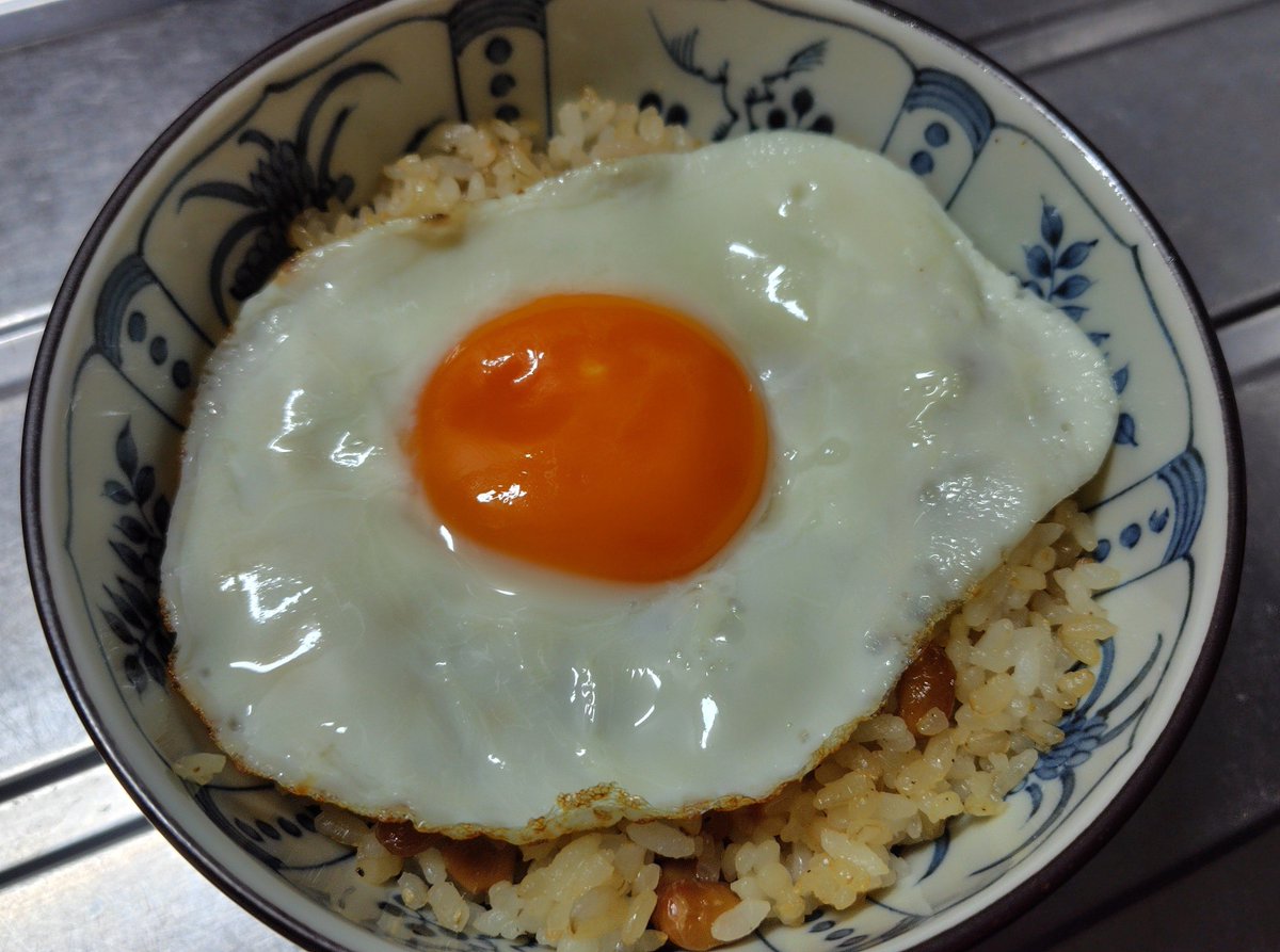 tadayu_oton's tweet photo. はぃおはようございます💤
今朝は27℃🌡
ごはん記録490🖊
🍚納豆炒飯目���焼き乗せ
🍚残りもの祭り
🐔唐揚げを作る

2度揚げは必須

ということで広島に来てから20年🎉
短編小説が出来る位言いたい事はあるw

色々あったが多摩愛を忘れずにやっていく所存

今日も良い1日を👋😺
#おうちごはん #朝ごはん https://t.co/x76XK3YDOp